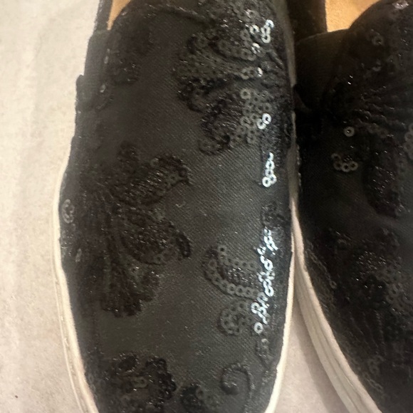 Women’s Naturalizer Slip On Sneakers with Sequins - Picture 2 of 4